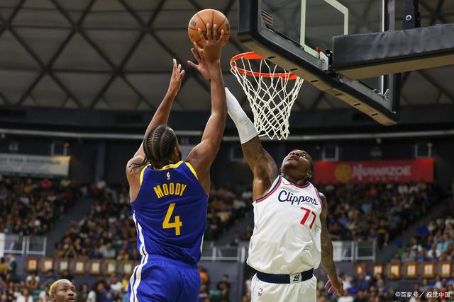 英超赛程吃紧，密尔沃基雄鹿窗口期状态回暖，悬念犹存，控场能力受关注 