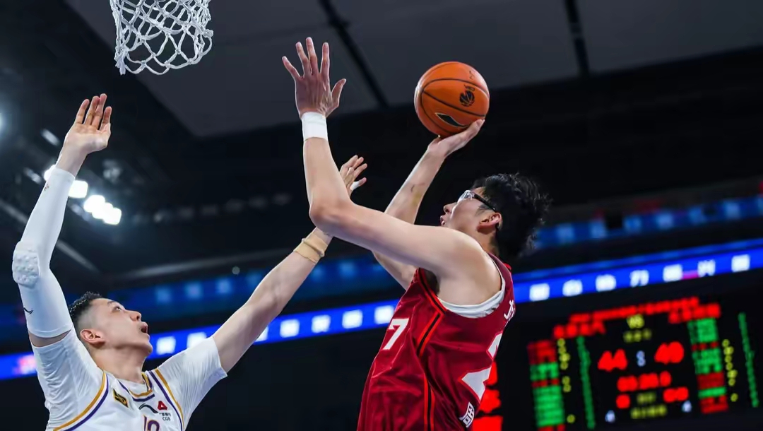 开云平台 -国际比赛日广州队备战CBA季后赛，回应争议细节曝光，信心回归，阵容厚度经受考验的简单介绍